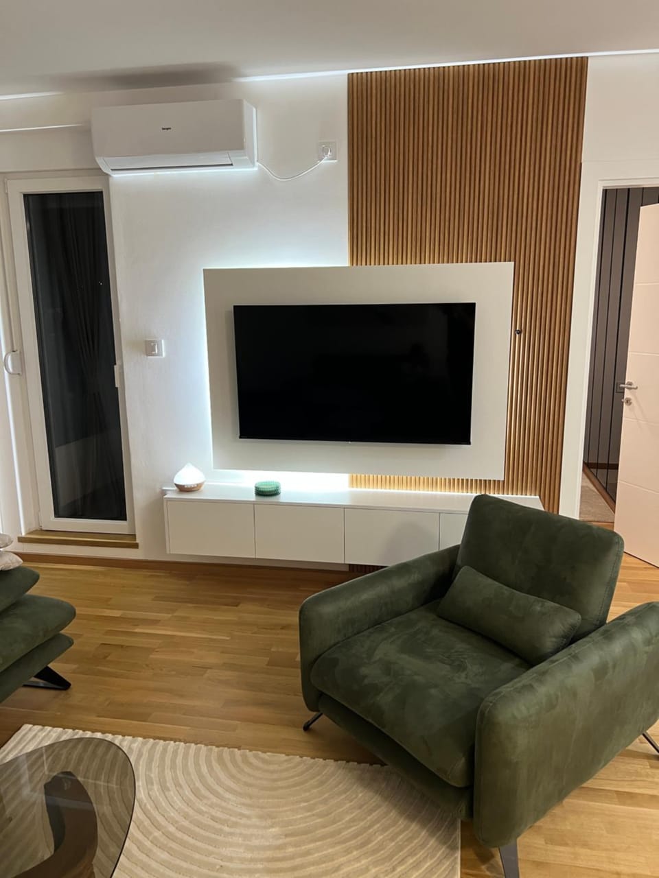 TV and multimedia, Living room