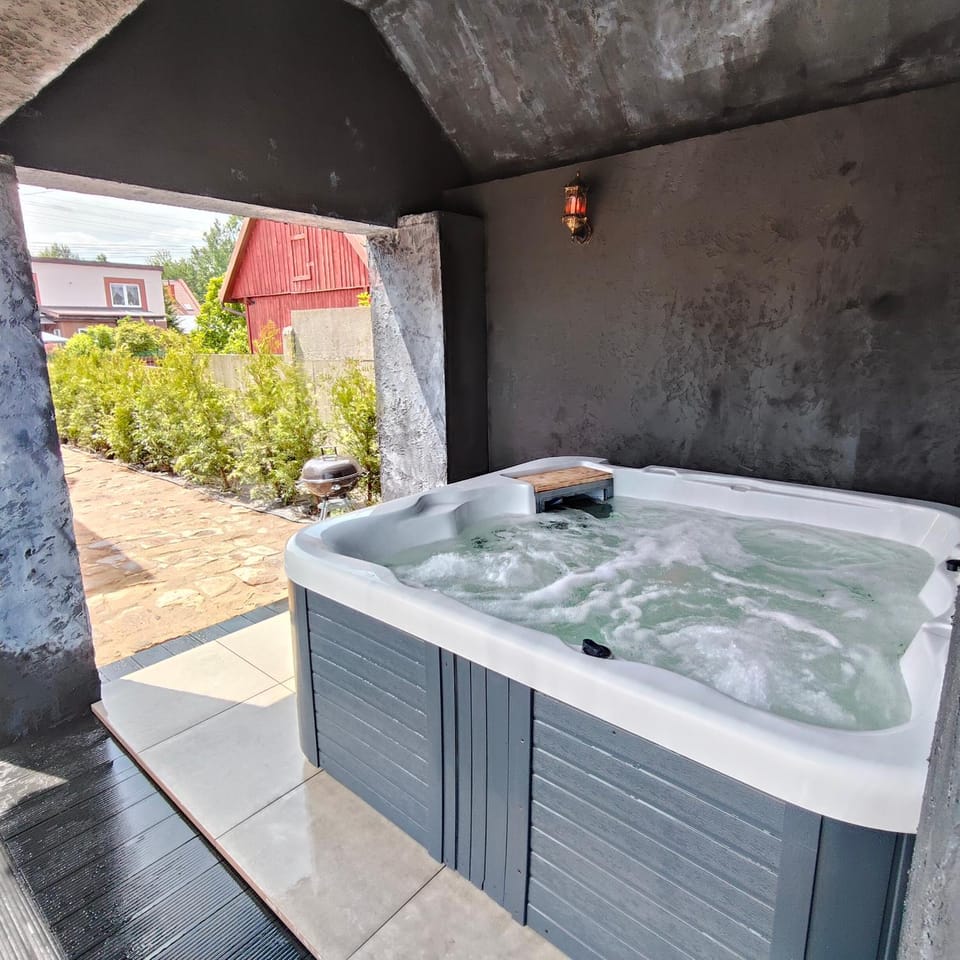 Hot Tub