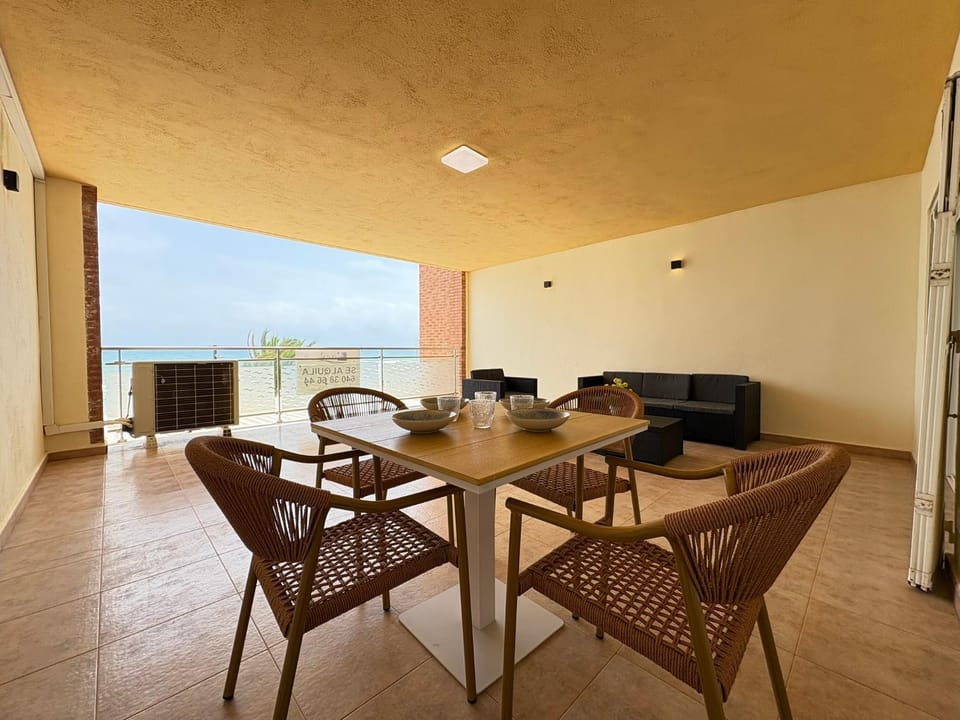 Balcony/Terrace, Dining area