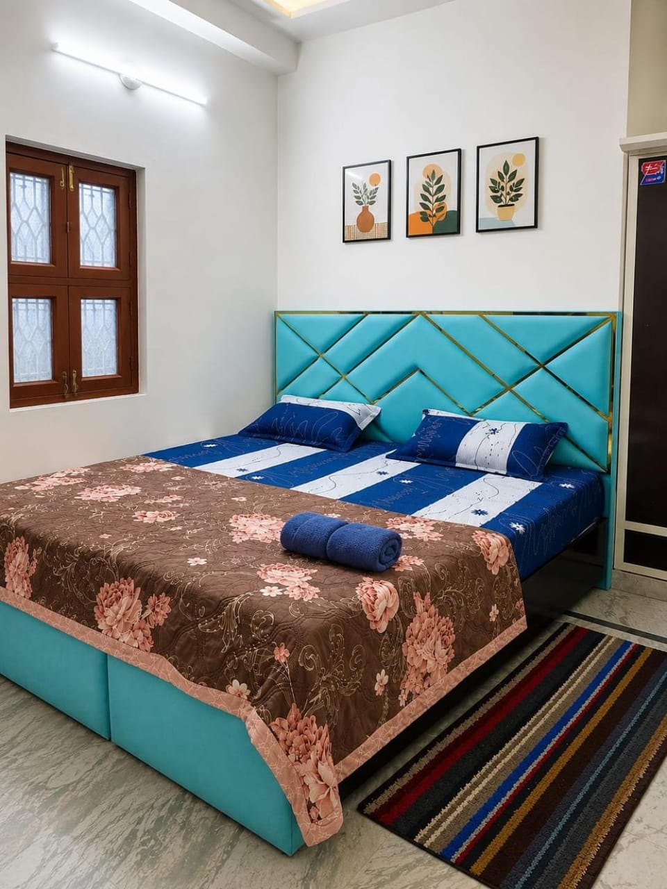Studio Apartment 2 Min Walk to Banke Bihari Temple, Vrindavan Apartment in Uttar Pradesh