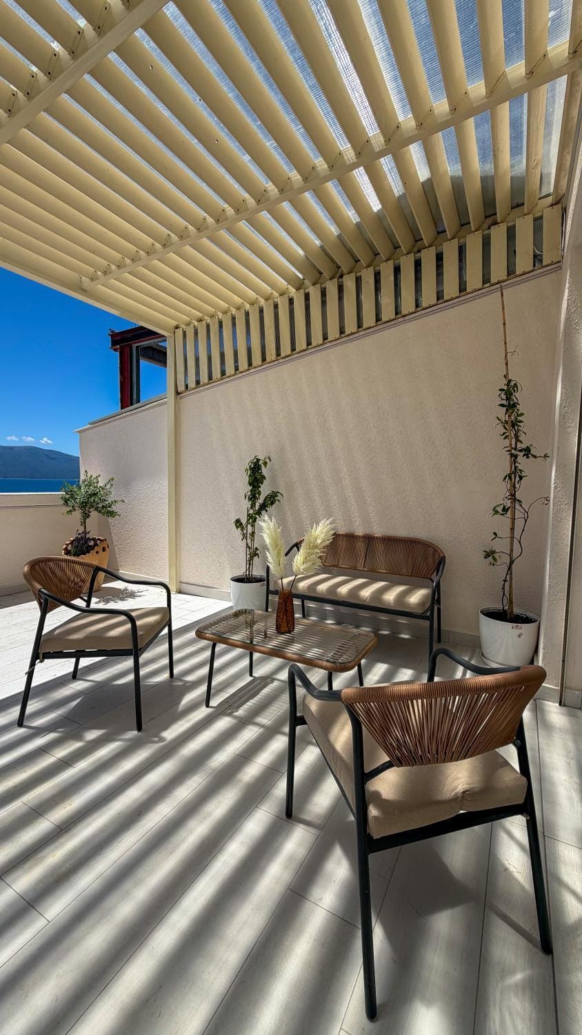 View (from property/room), Balcony/Terrace, Seating area