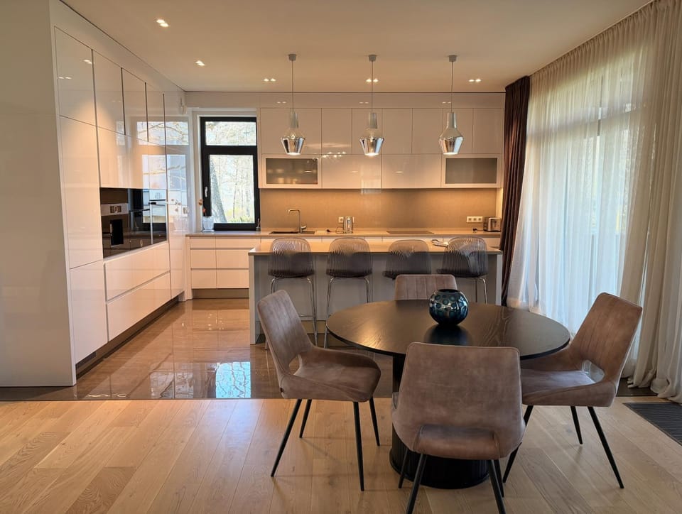 Stunning Private Home by the Beach in Jurmala for Long-Lerm Stay Villa in Jūrmala