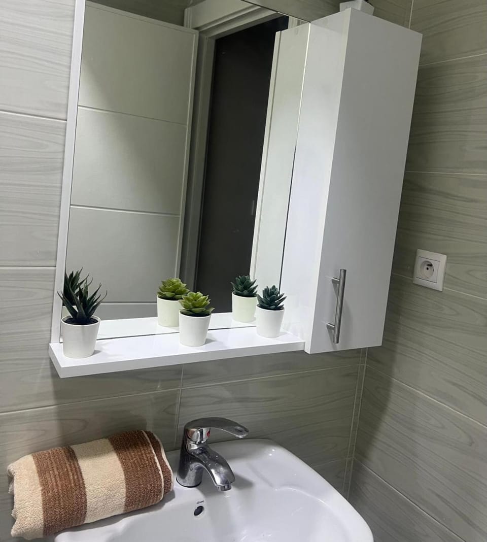 Modern Pool View Apartment Near Beach & Airport Apartment in Tangier