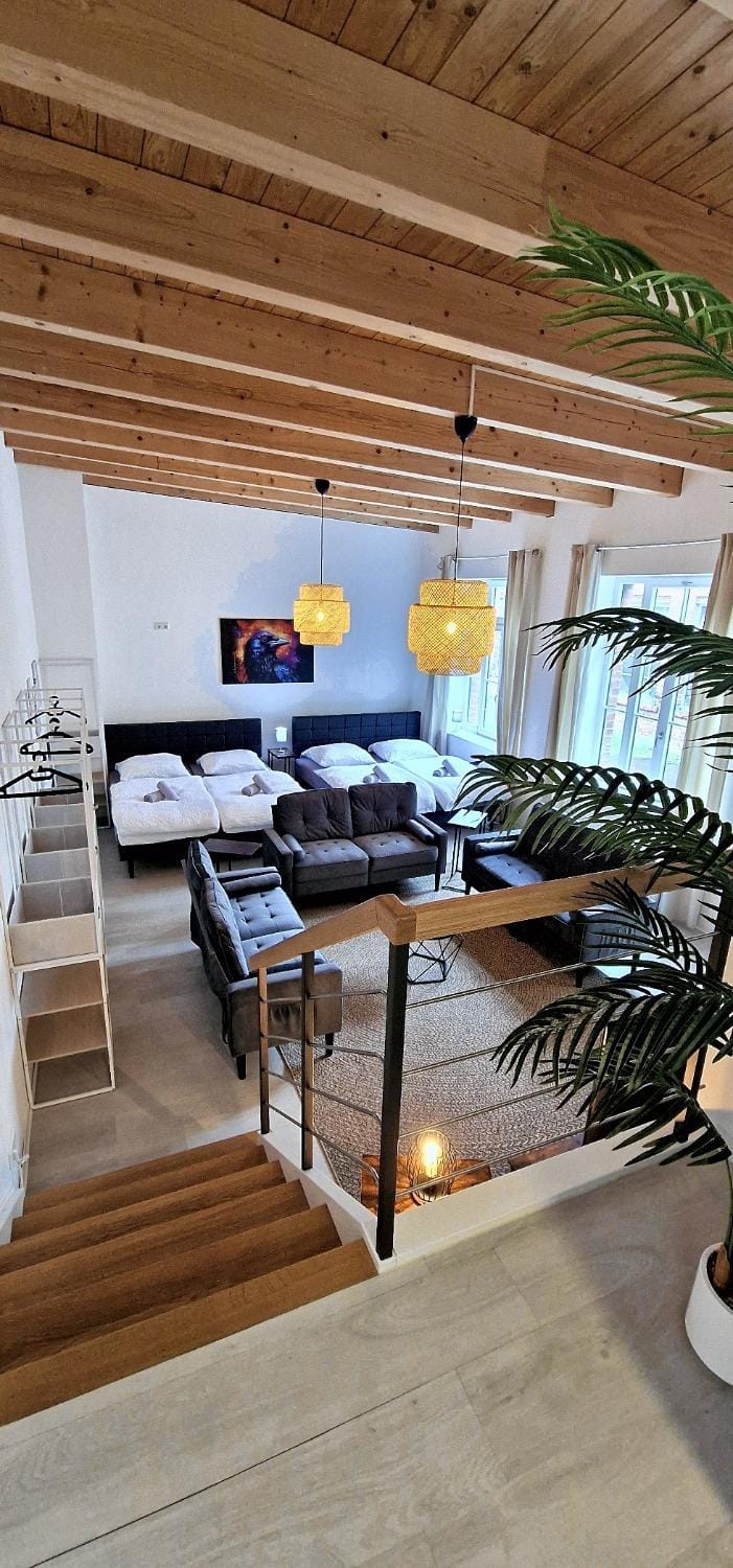 Communal lounge/ TV room, Bed, Living room, Seating area, Bedroom
