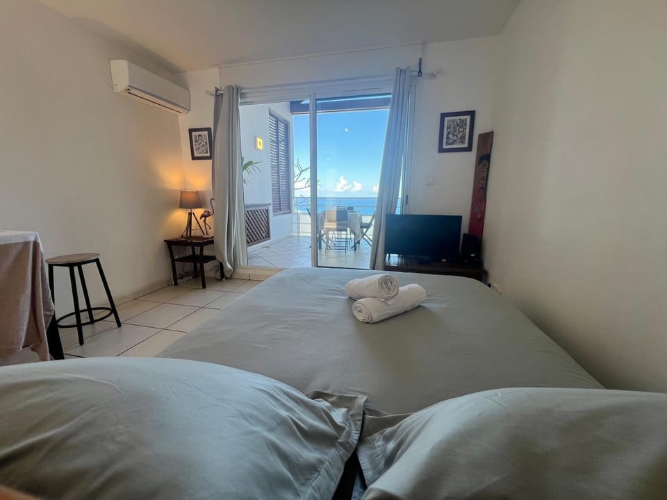 Bed, Night, Bedroom