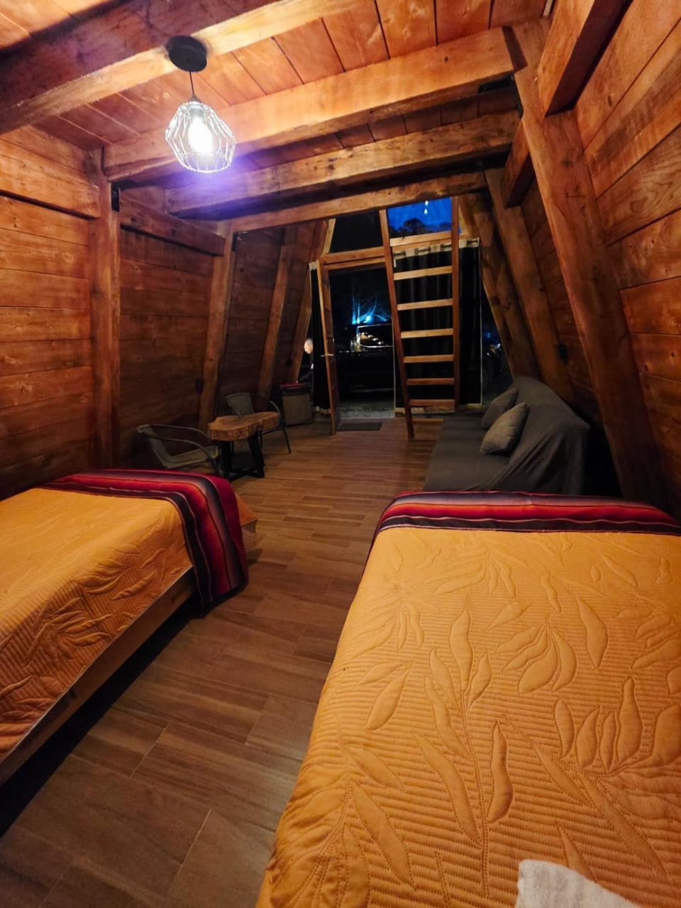 Chalet Cuarzo Campground/ 
RV Resort in Hidalgo, Mexico