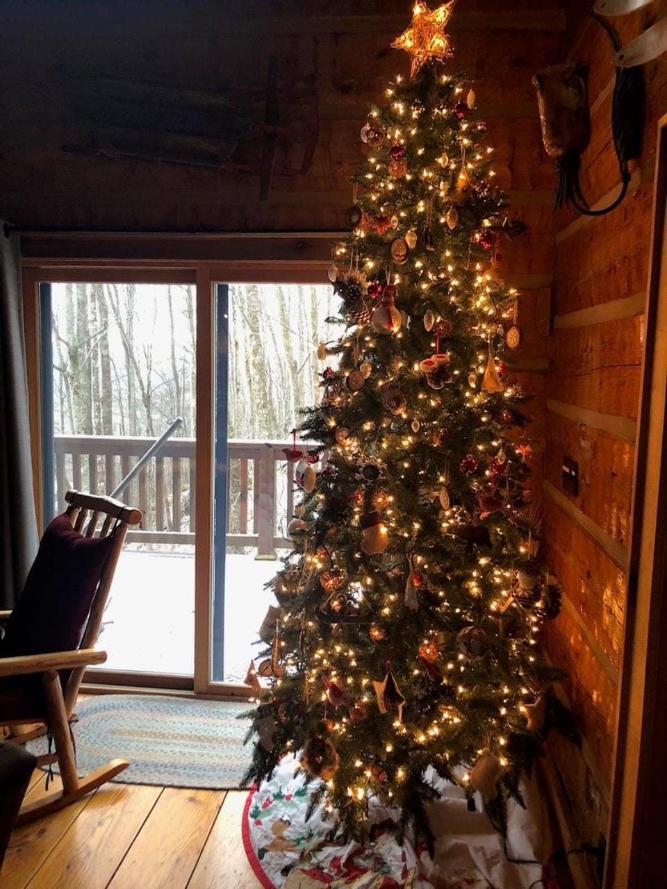 Van Beek's Peak House in Watauga