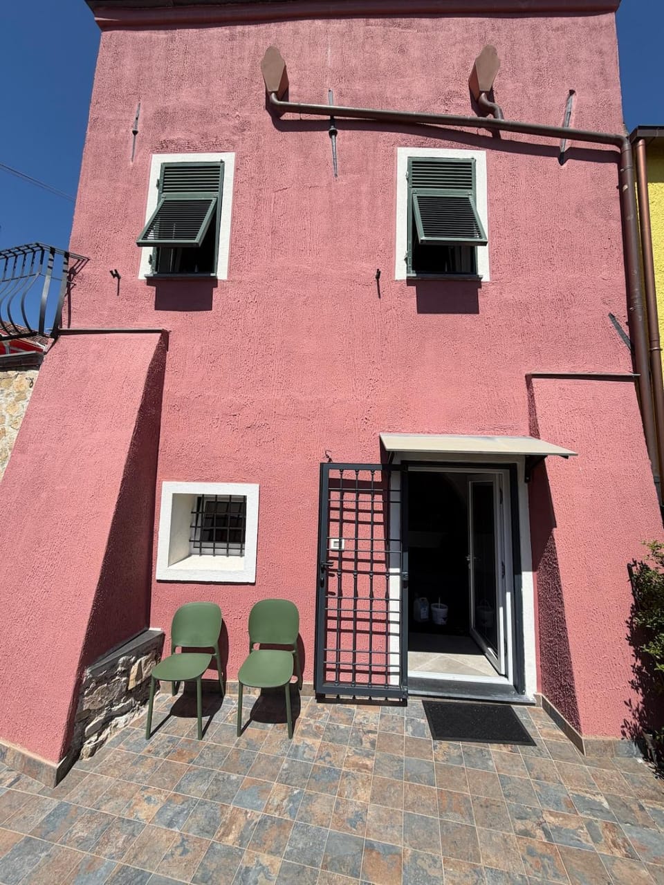 Property building, Patio