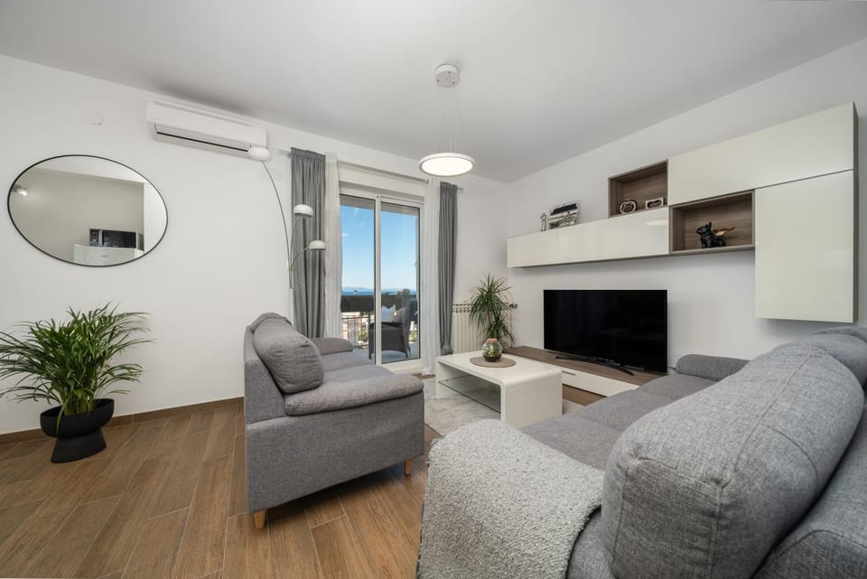 TV and multimedia, Living room, internet