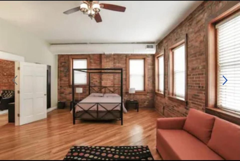 Beautiful Downtown Loft Apartment in Kansas City