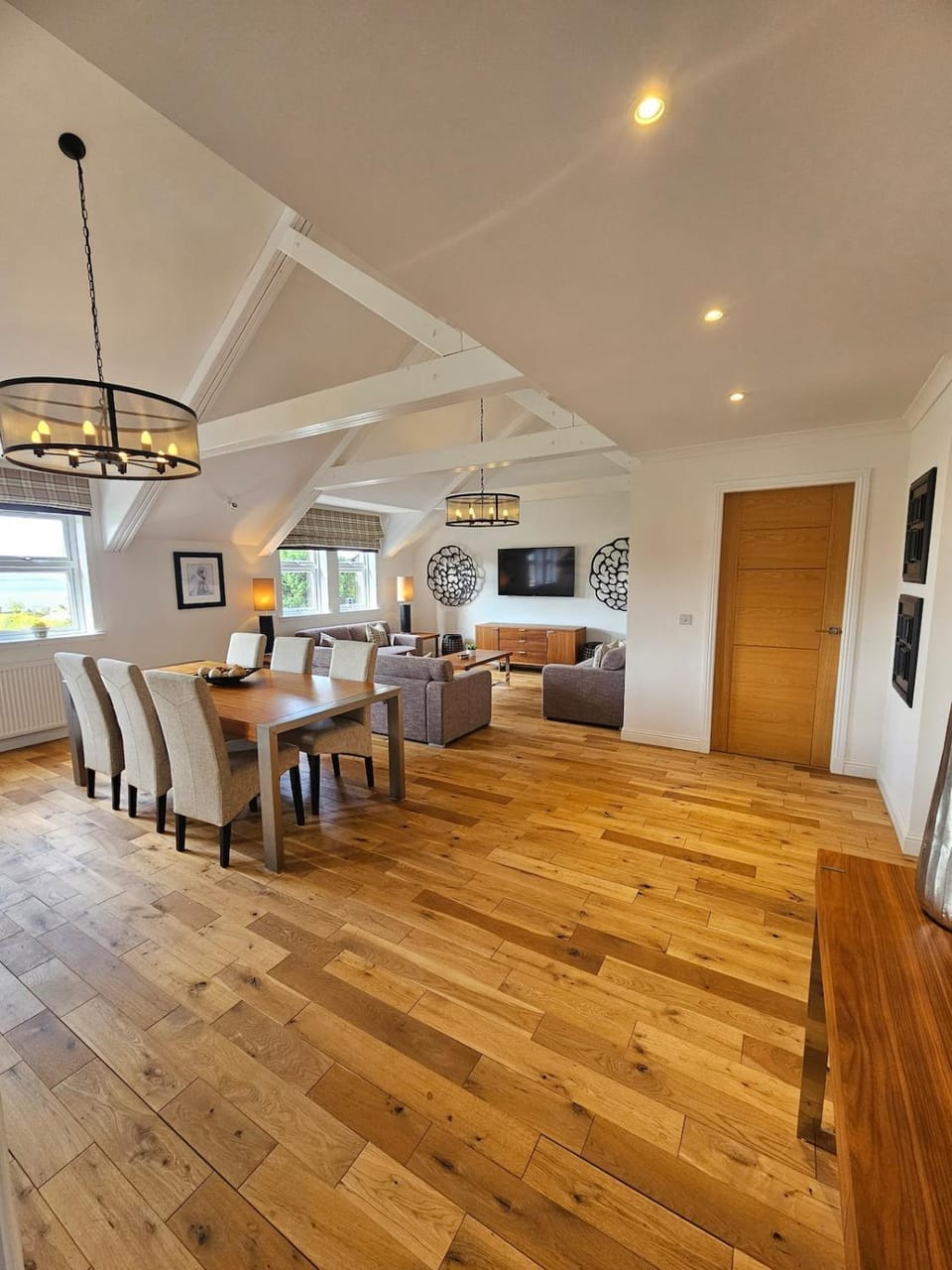 Luxury 3 Bedroom apartment with Loch View Apartment in Scotland