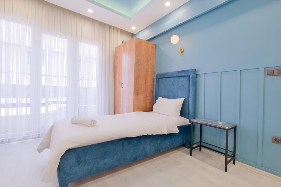 Bed, Photo of the whole room, Bedroom, wardrobe