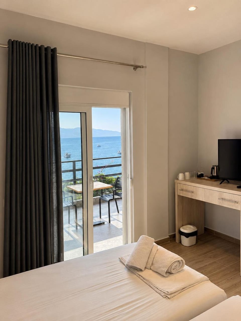 View (from property/room), Balcony/Terrace, Photo of the whole room