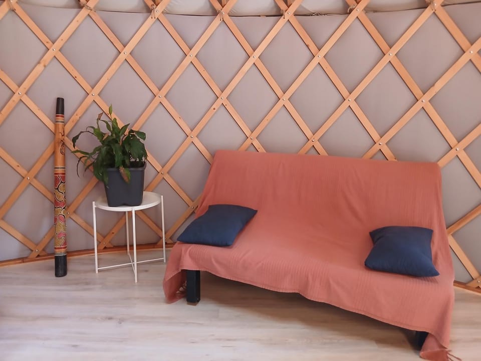 La yourte de troncais Luxury tent in Auvergne-Rhône-Alpes