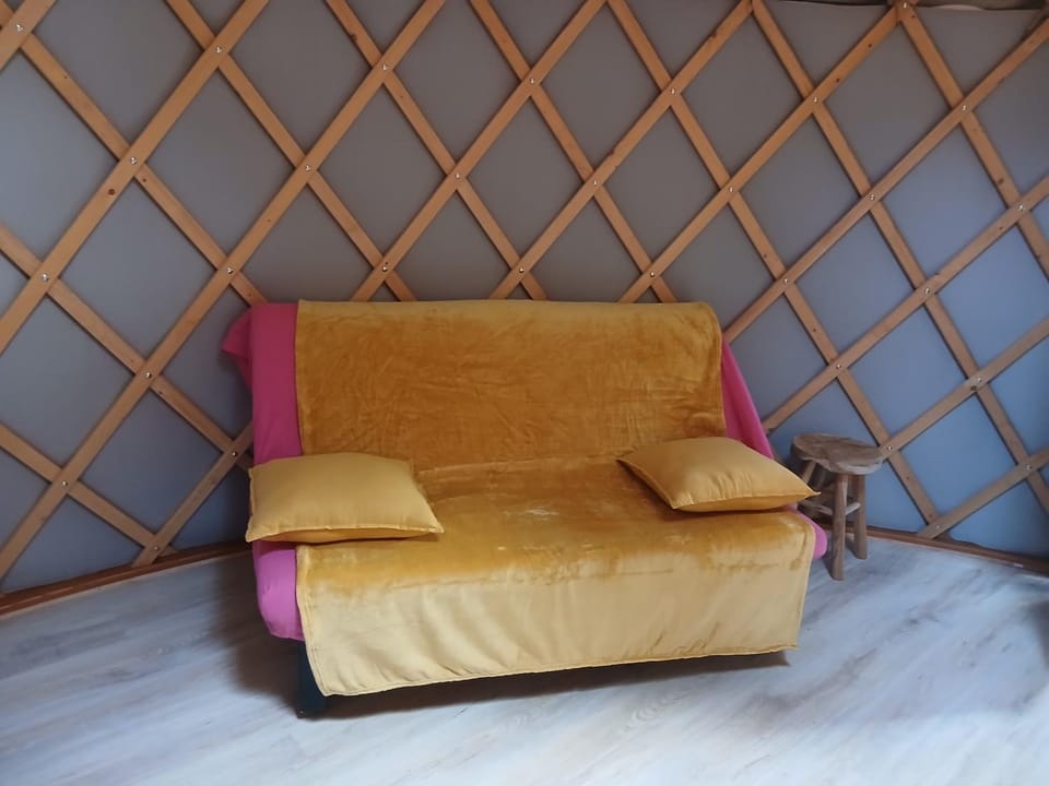 La yourte de troncais Luxury tent in Centre-Val de Loire