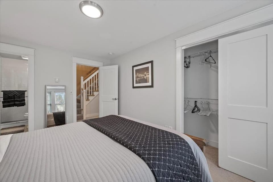 Shadyside Townhome Villa in Shadyside