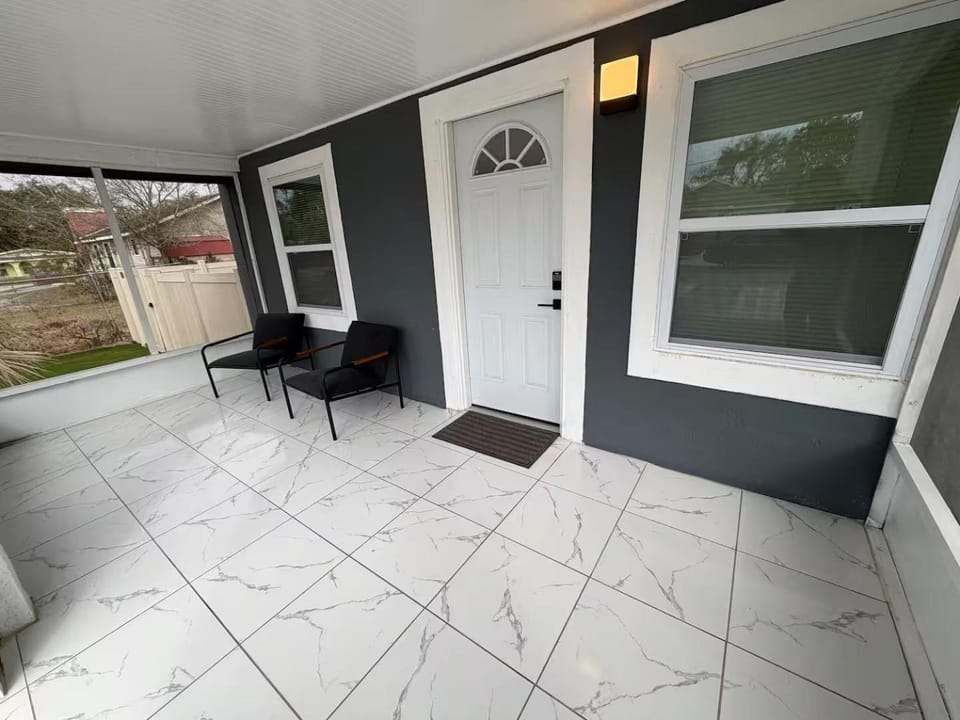 Golden safari home Vacation rental in Tampa