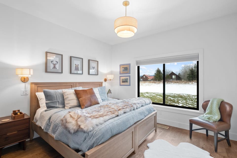 Modern 5BR Teton Home with Spa & Views House in Idaho