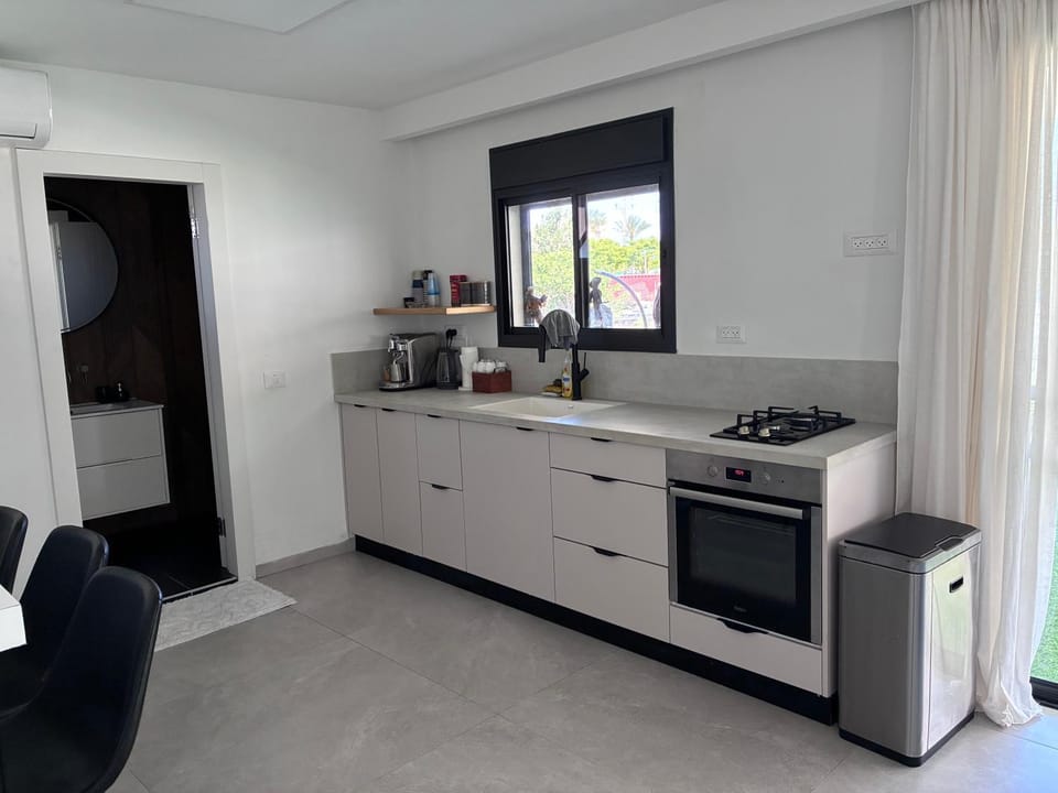 Quiet spot Bed and Breakfast in Haifa District