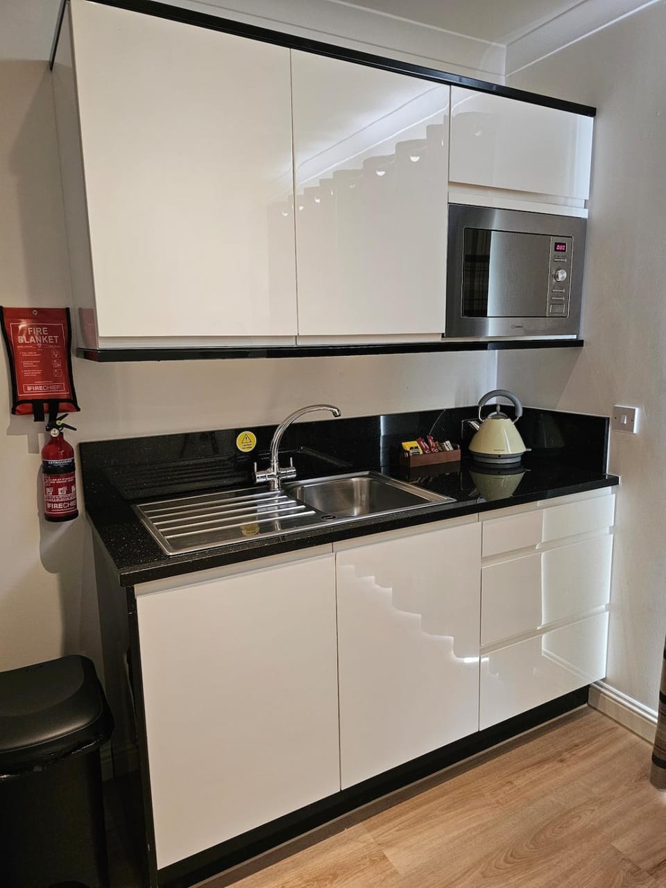Luxury 1 Bedroom apartment with Loch View WHW Apartment in Scotland
