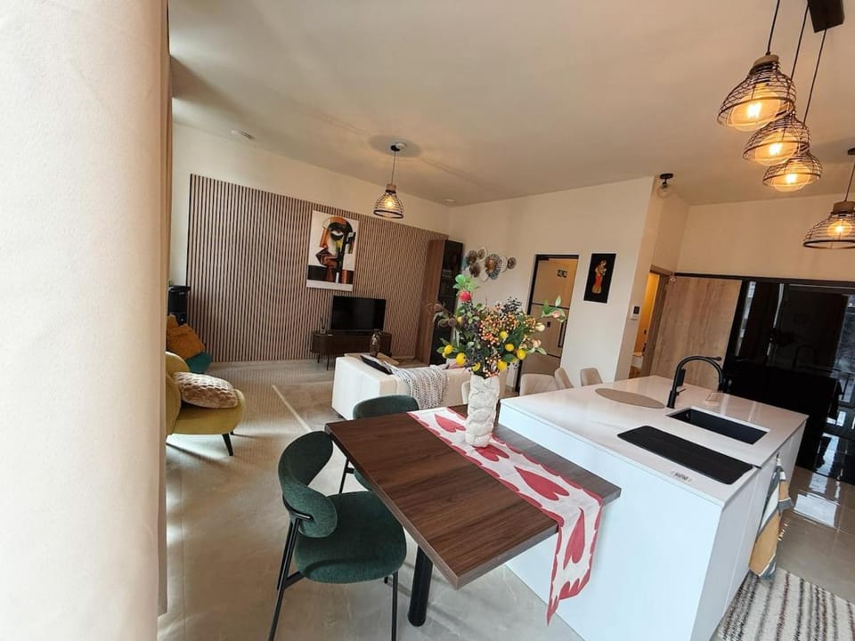 Bright & Stylish 2BR Quiet Terrace Apartment in Brussels