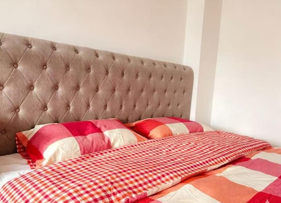 Stylish Studio with SuperKing Bed Apartment in Dartford