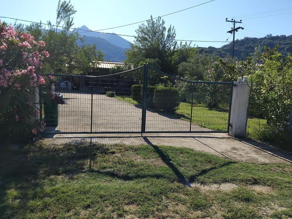 Property building, Mountain view