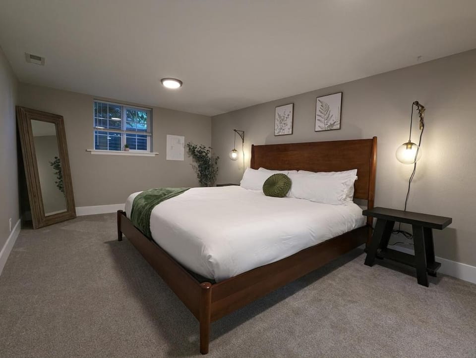 Bed, Bedroom