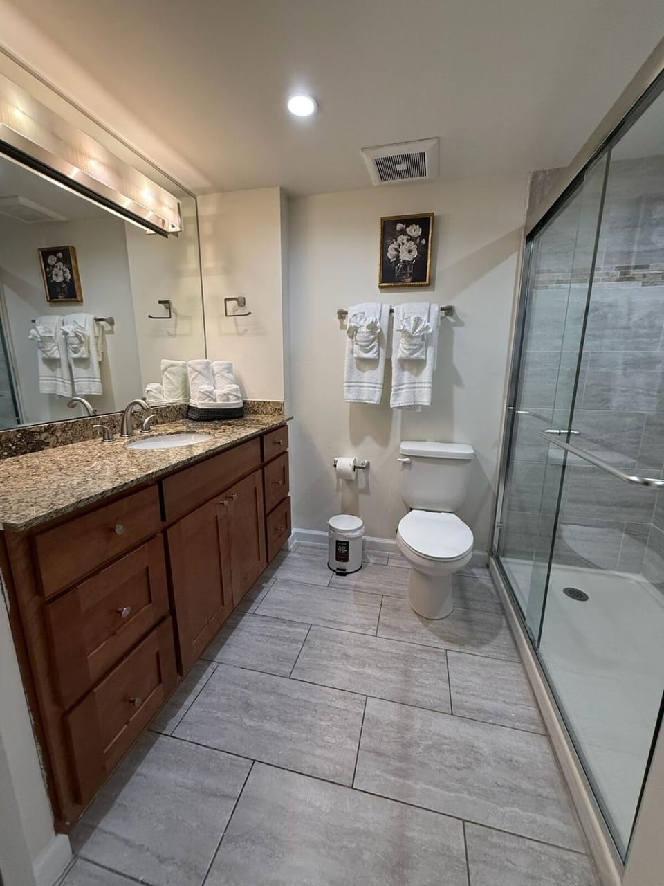 Sea Breeze Skyline Suite Apartment in Fort Myers