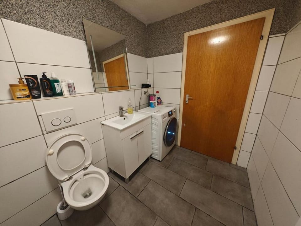 1-Zimmer-Apartment für bis zu 6 Personen mit Terrasse Apartment in Krefeld