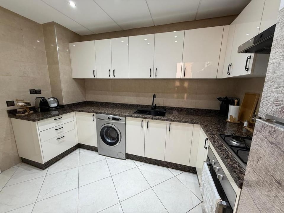 Cozy Flat in Center Kenitra 3 min from Station Apartment in Rabat-Salé-Kénitra