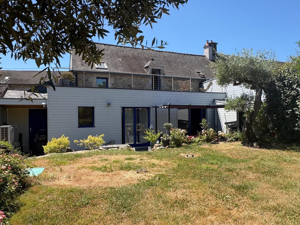 Property building, Garden