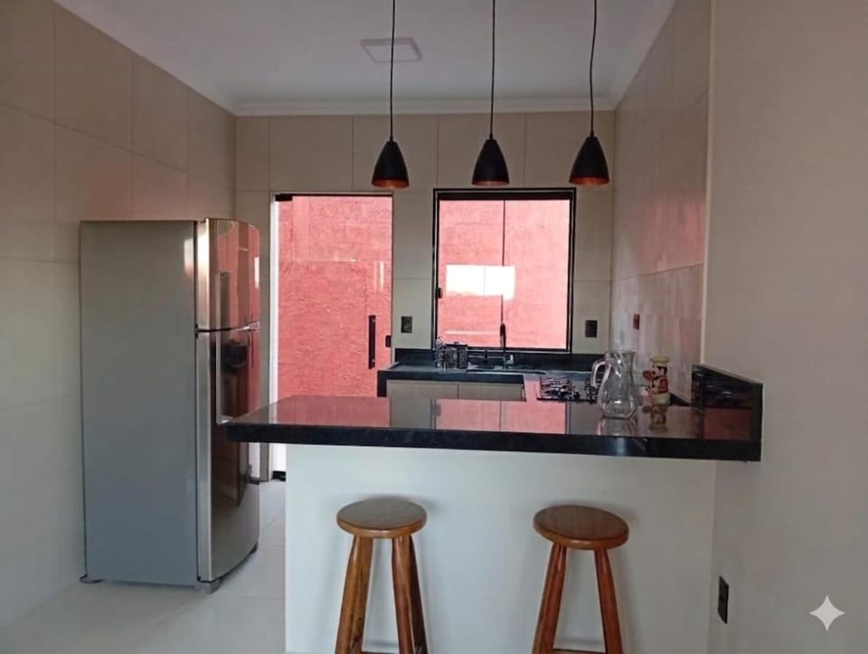 Kitchen or kitchenette, Dining area, oven, stove
