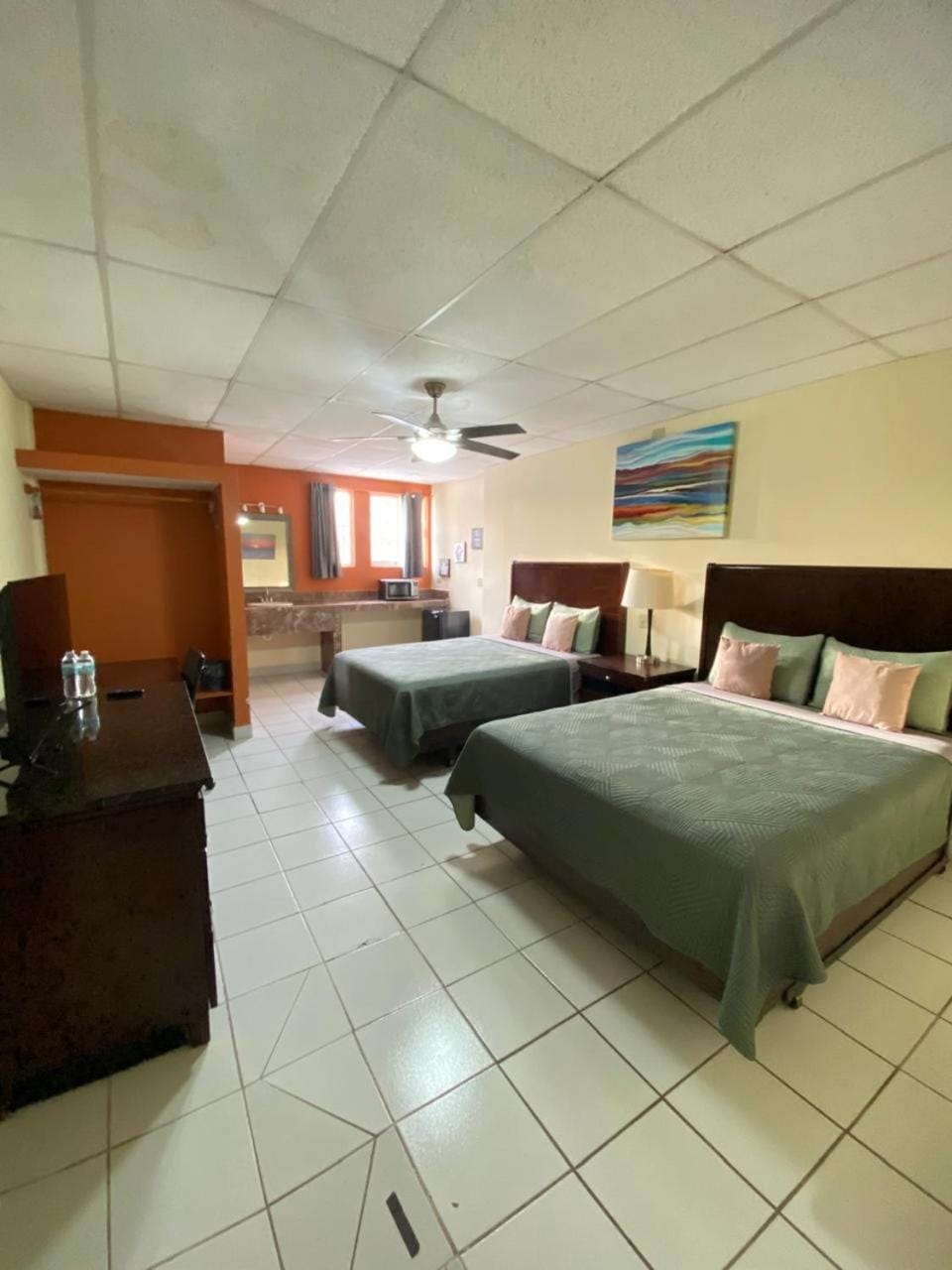 Photo of the whole room