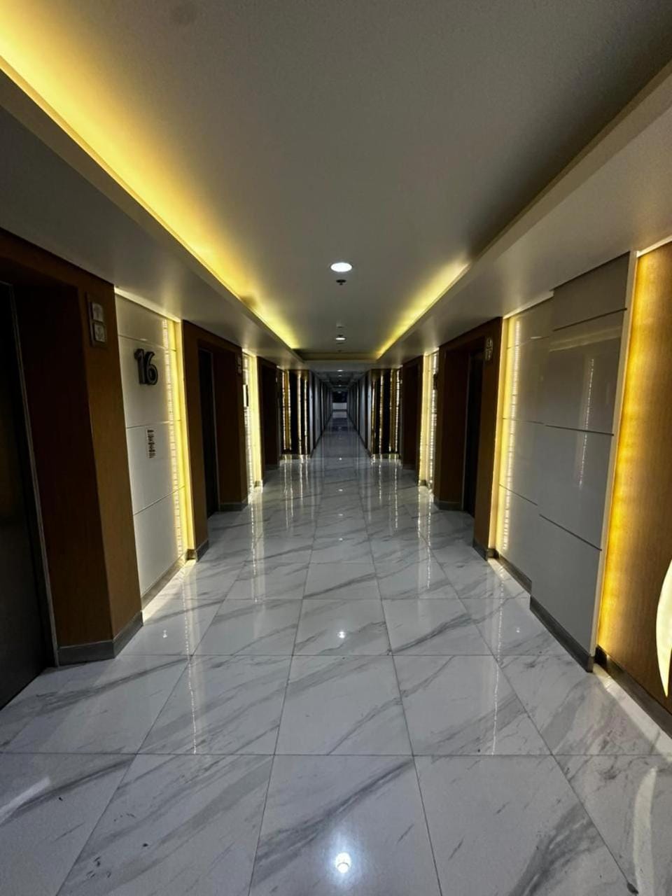 Mall of asia Condotel Hotel in Pasay