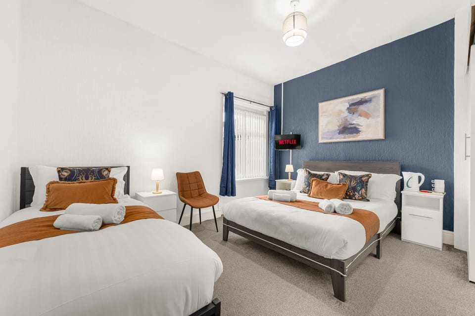 Bed, Bedroom