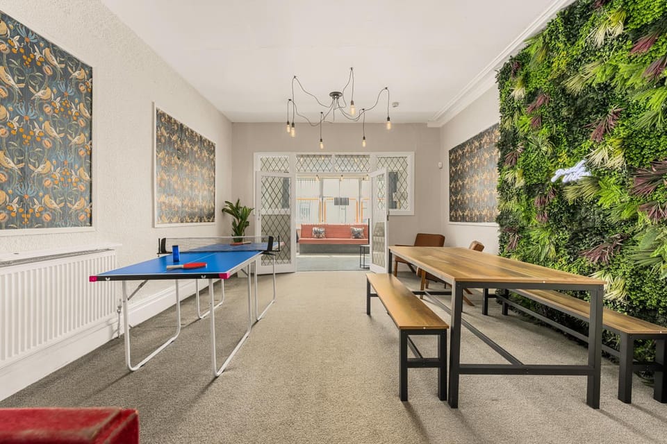 Lounge or bar