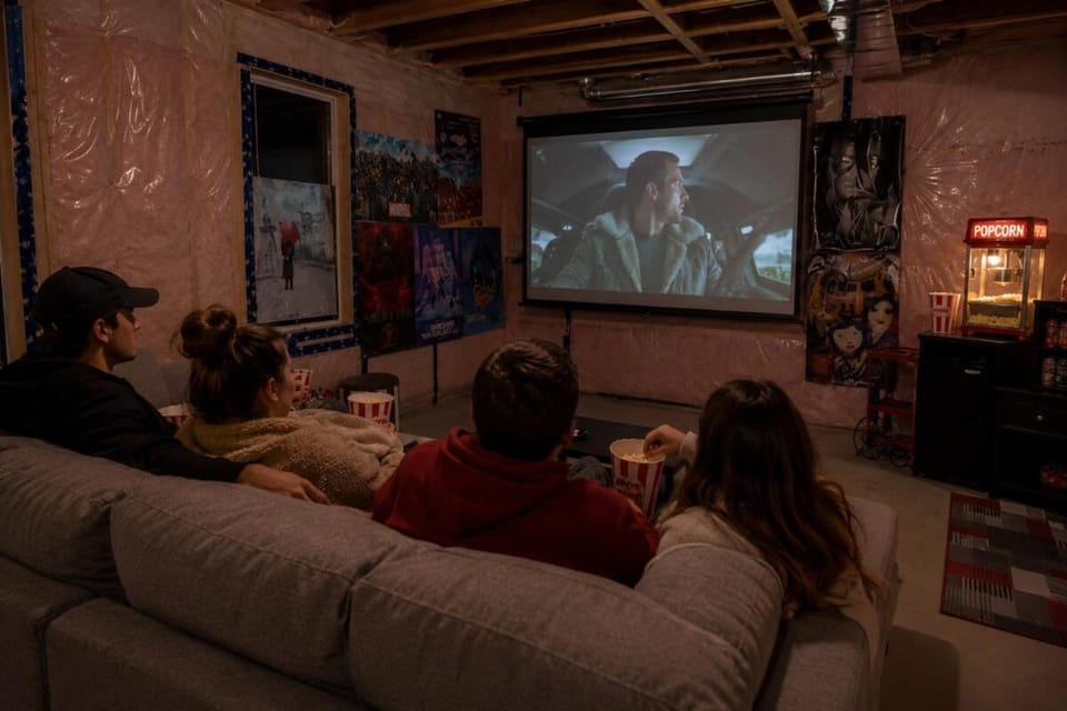 Communal lounge/ TV room, TV and multimedia