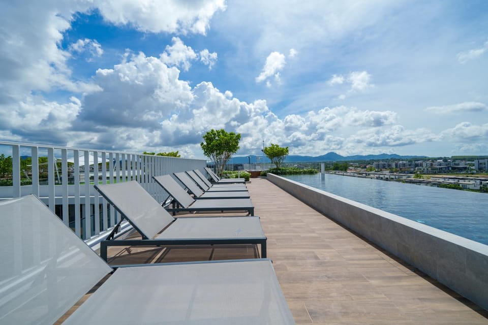Laguna Sky Park Golf ViewCondo Near Bangtao Beach Apartment in Choeng Thale