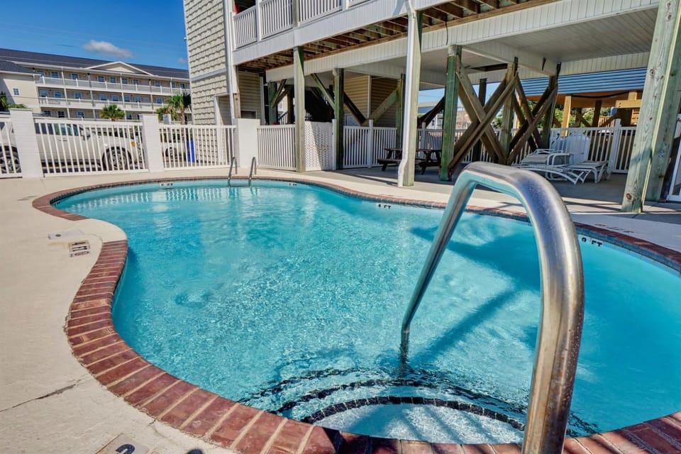 Surf City Stay Motel Unit - Walk to Beach Apartment in Surf City