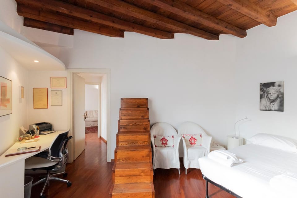 Anfiteatro Apartment in Brera Apartment in Milan