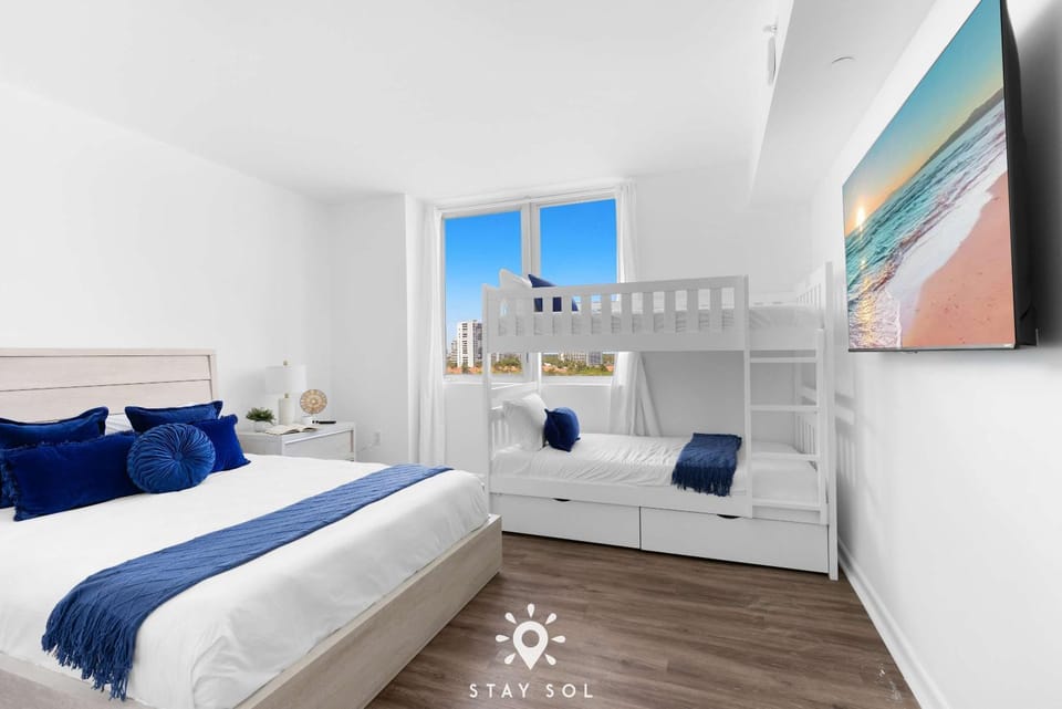 Stylish Haven with Pool and Balcony Views Apartment in Hallandale Beach