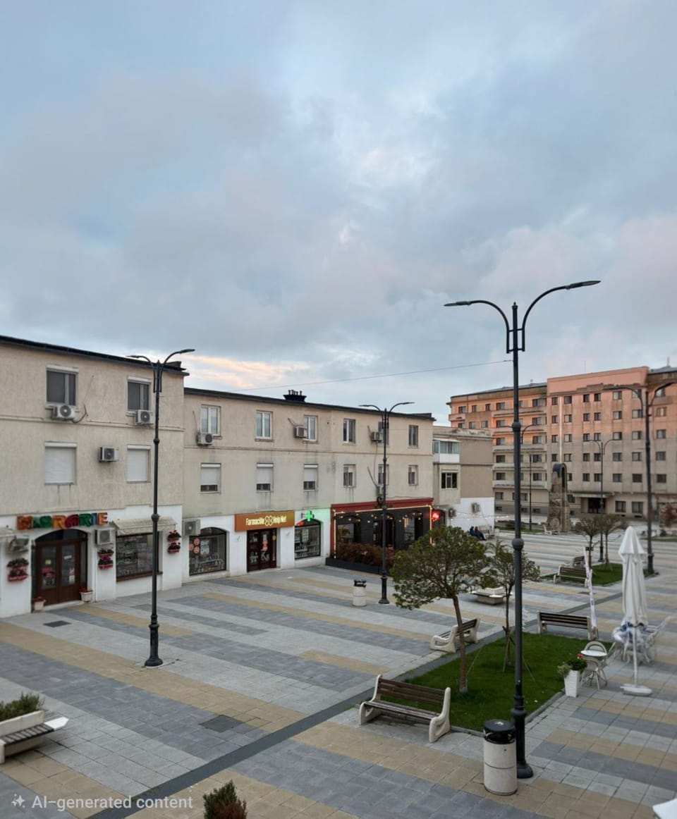Property building, Neighbourhood