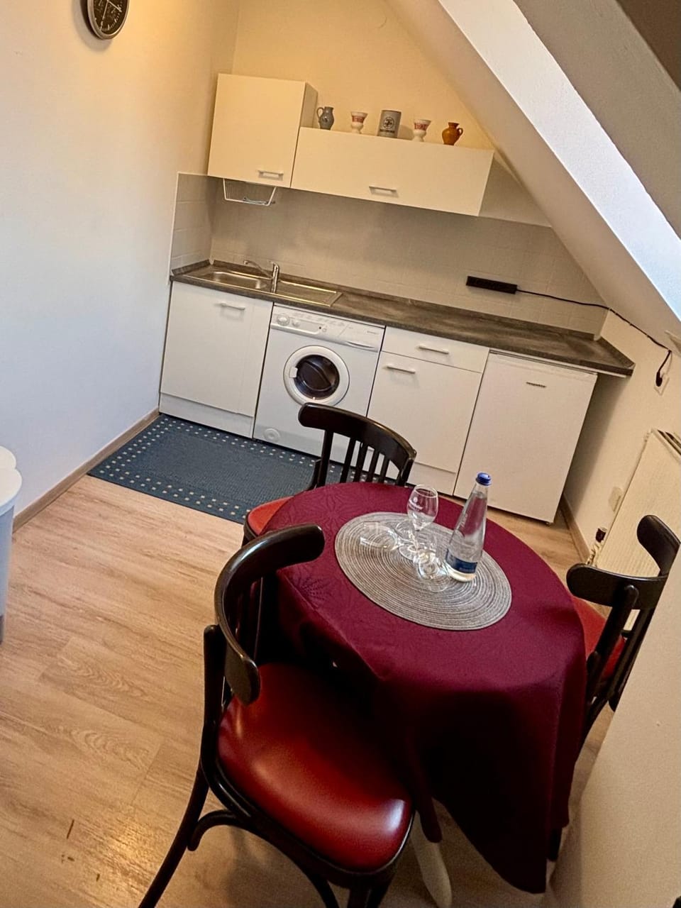 Kitchen or kitchenette