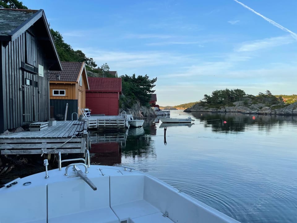 Fantastic property on Island with boat House in Norway