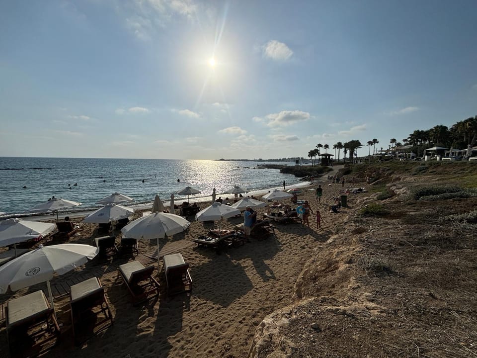 Germaine's Place 2BR, Paphos, Walk to Faros Beach Apartment in Paphos