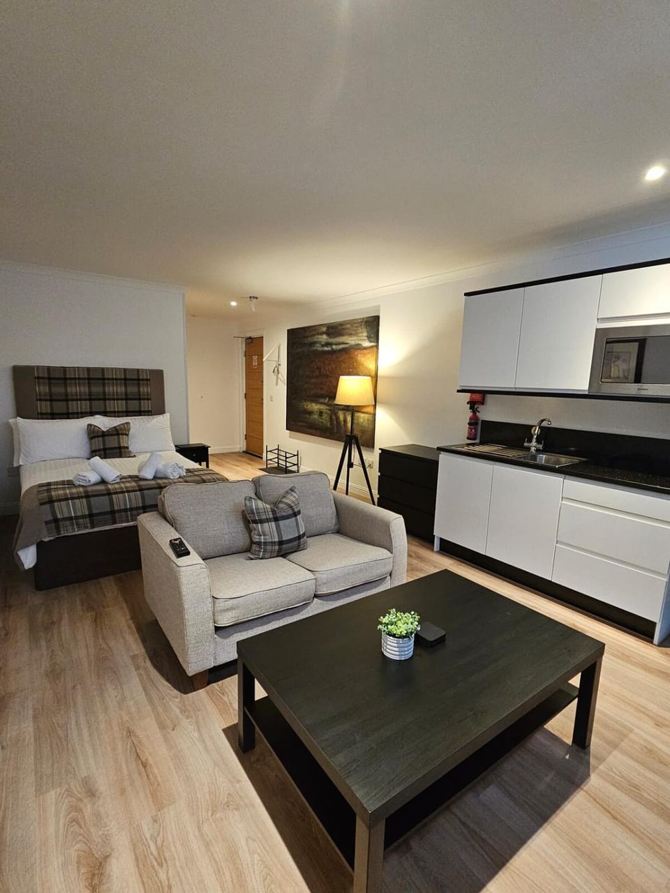 Luxury 1 Bedroom apartment with Loch View BL Apartment in Scotland