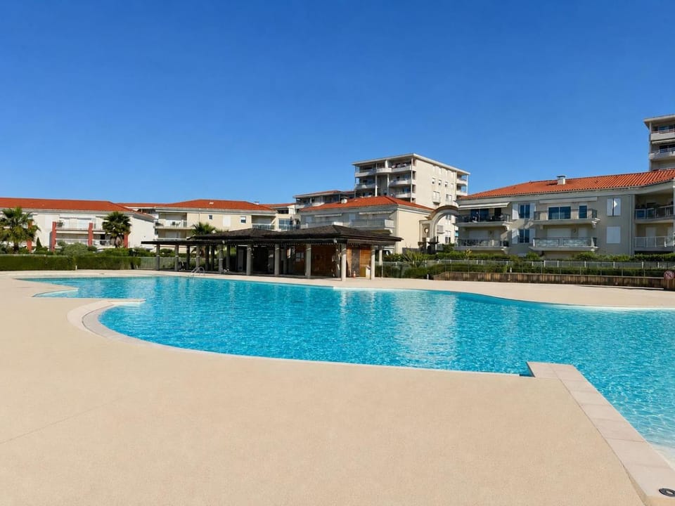 Patio, Swimming pool