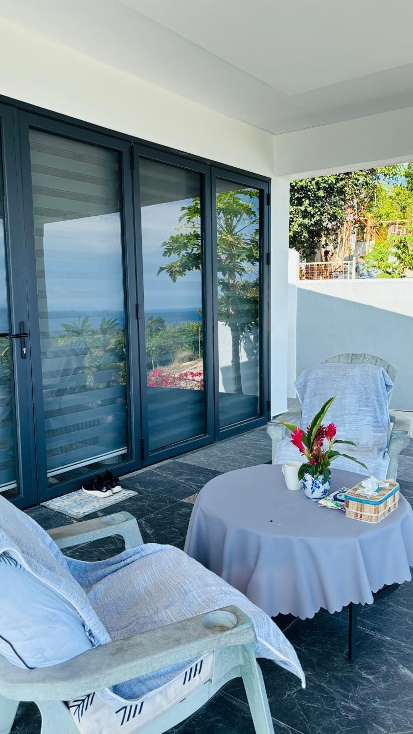 Phoenix Residence Ocean View Villa in Siquijor
