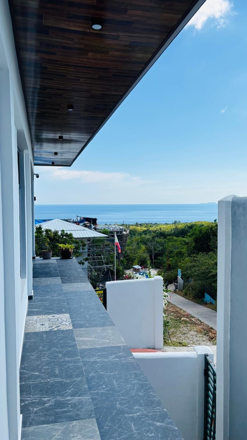Phoenix Residence Ocean View Villa in Siquijor